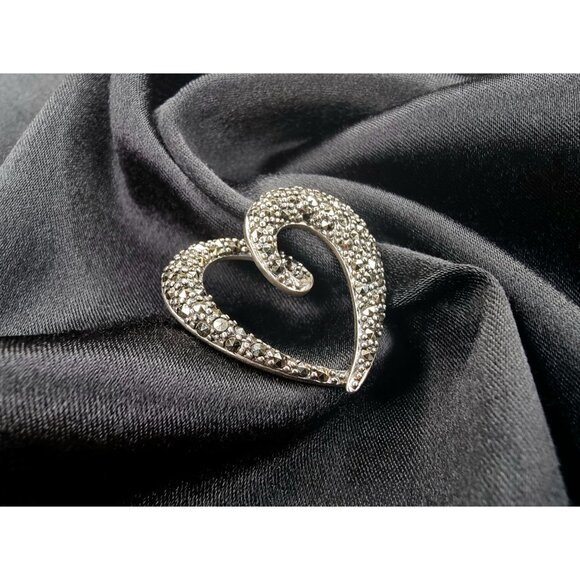 Vintage 925 Sterling Silver Marcasite Heart Brooch Pin Elegant Swirl Design Earl - Picture 2 of 5